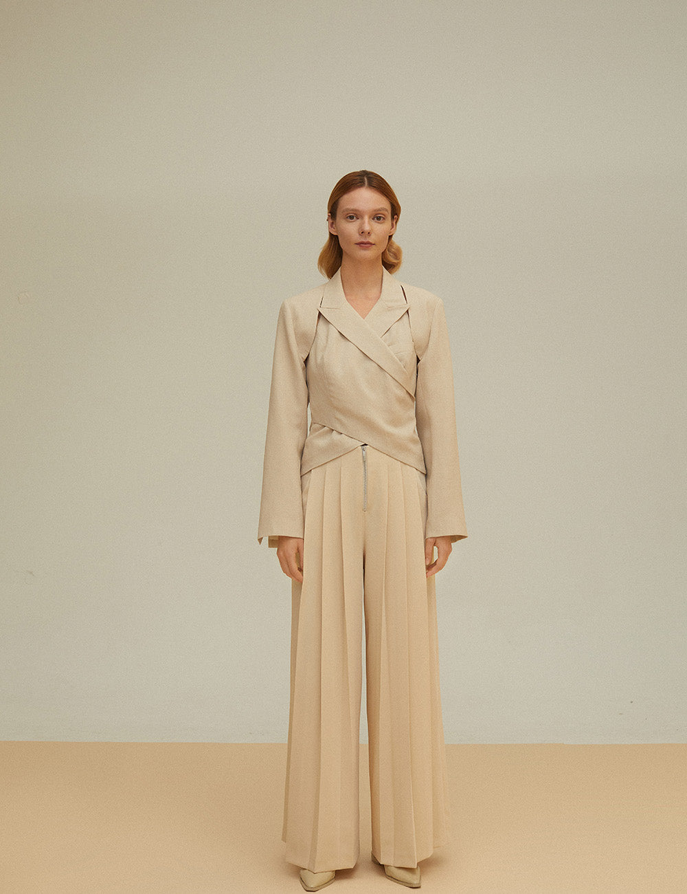 Two-piece cross zipper suit