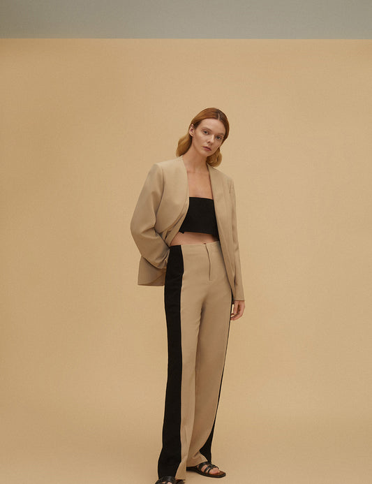 Straight contrast mid-rise trousers