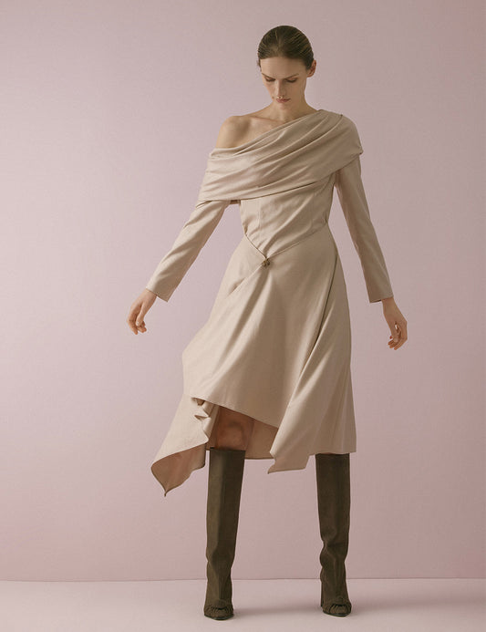 One-shoulder asymmetric hem dress